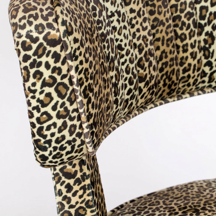 bold-monkey-claws-out-panther-chair-backrest